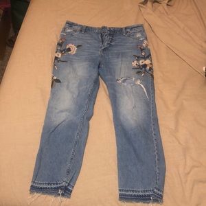 Abercrombie & Fitch embroidered jeans
